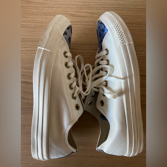 Converse Chuck Taylor All Star White PARKWAY FLORAL LOW TOP - Picture 4 of 4